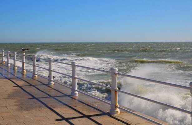 dobrogea sub cod galben de vant 689350c4d1eab