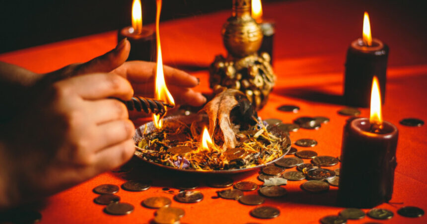 doua vrajitoare din bucuresti retinute dupa ce au inselat o femeie cu peste 30 000 de euro pentru ritualuri de impreunare 6895d6a450f9a