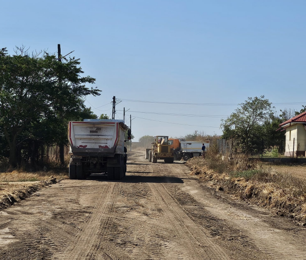 echipele sc drumuri judetene sa au actionat pe mai multe tronsoane in aceasta saptamana au inceput lucrarile pe dj 392 vanatori pecineaga 68aaca38f3aa0