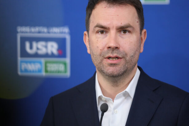 exclusiv ce raspuns a dat catalin drula intrebat daca nicusor dan l a lasat singur pe ilie bolojan in fata nemultumirilor legate de reforme 68a61edd701de