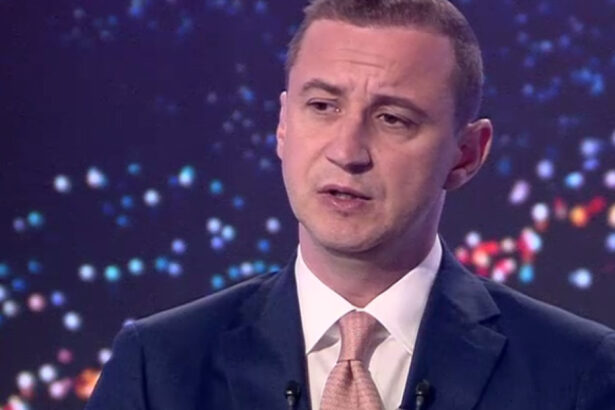 exclusiv simonis critica declaratiile lui bolojan despre posibila incapacitate de plata a romaniei cred ca joaca de a cuvintele e infantila 68a9dfd0c1480
