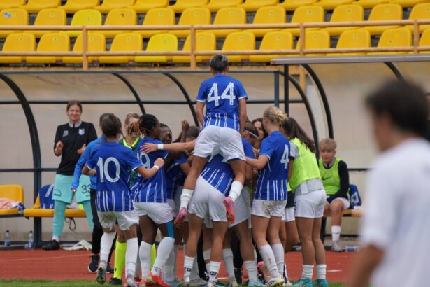 fetele de la farul constanta s au calificat in europa cup 68b3025547616