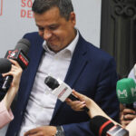 foto sorin grindeanu asta este ceasul de care spuneau ca i 90 000 euro nu mi l a furat nimeni il am de vreo 4 5 ani 68a42e1b3797a