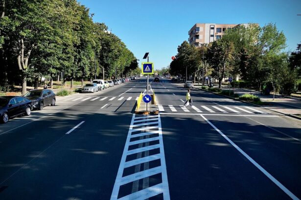 foto trei treceri de pietoni cu refugiu si iluminat intermitent au fost amenajate pe bulevardul lapusneanu 68b02c555e910