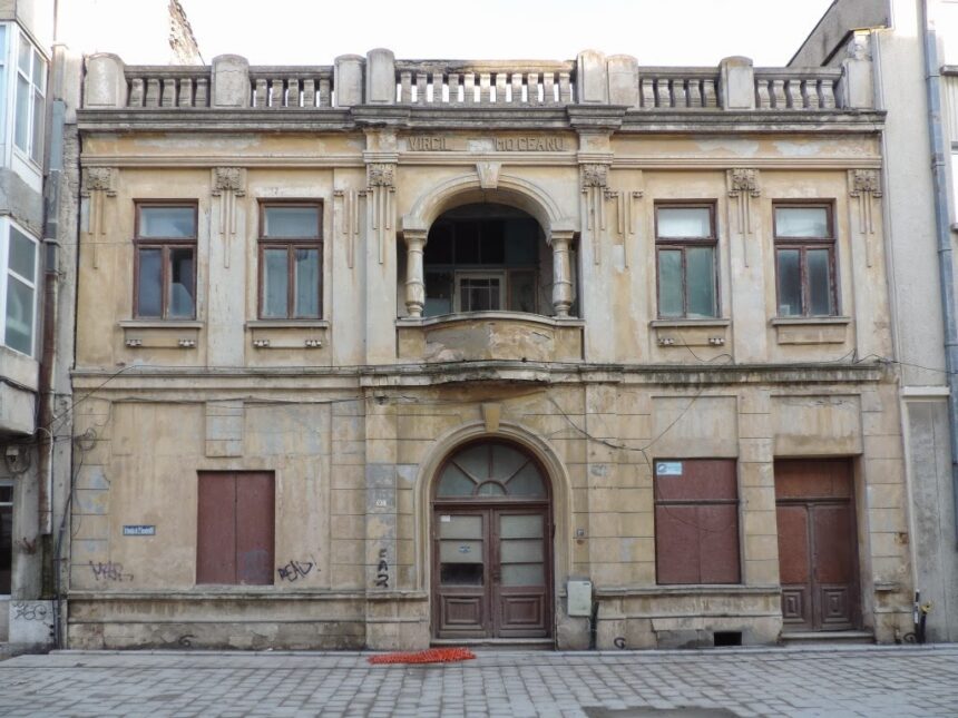 galerie foto casa virgil mormoceanu din zona peninsulara isi recapata stralucirea de altadata din ruina la restaurare 68a42404d4313