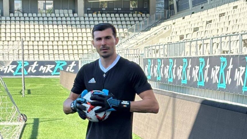 galerie foto florin nita se antreneaza in bucuresti si asteapta un nou contract la 38 de ani 68ad86db70c5b