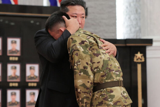 galerie foto kim jong un i a decorat pe admirabilii militari nord coreeni care au luptat impotriva armatei ucrainene in kursk 68a80ff3557e6