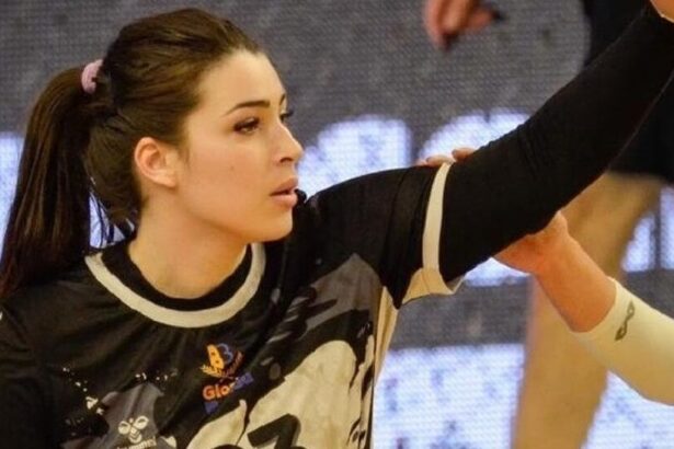 galerie foto transfer tare la rapid marija petrovic a semnat in giulesti 689348664a2a1