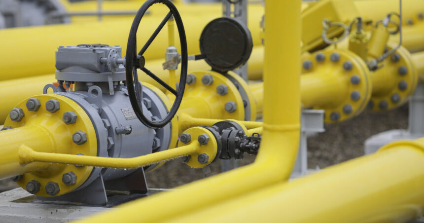 Guvernul, pentru unii benefic, pentru alții dăunător. Ordonanță de urgență care scutește anumite companii de impozitul pe cifra de afaceri 1 guvernul pentru unii muma pentru altii ciuma ordonanta de urgenta care scuteste anumite companii de impozitul pe cifra de afaceri 68b1e28bccfcf