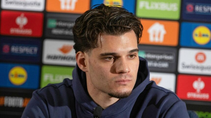 ianis hagi e asteptat la un club din superliga ar fi util pentru noi 68b07e1a6dc83