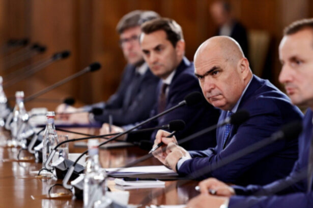 ilie bolojan intalnire cu oficiali ai ambasadei sua si ai camerei de comert americane au subliniat importanta stabilitatii politice 688ca68c6495e