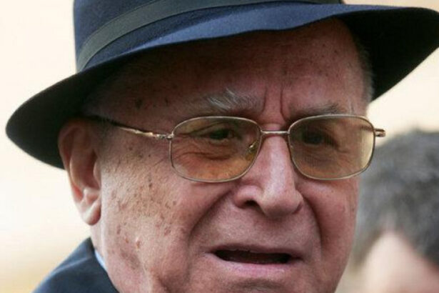 iliescu in ultimul interviu nu am suferit niciodata sa vad oameni de stanga cu buzunarele pline ce spunea despre modelul suedez 6892337b0dd34