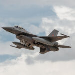 inca trei aeronave f 16 cumparate din norvegia au aterizat astazi in romania intra in dotarea bazei de la mihail kogalniceanu 68b088edc4b51