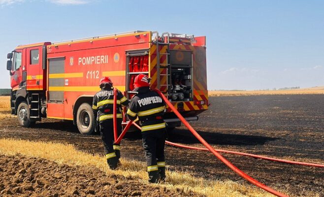 incendiu de vegetatie uscata pe autostrada a2 traficul rutier a fost deviat prin medgidia 6892dcb73cf22