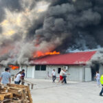 incendiu puternic langa capitala un depozit de mase plastice din buftea a fost cuprins de flacari 68ac0f6bd8139