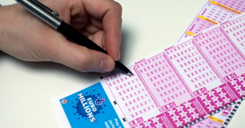 jackpot de 250 de milioane de euro in franta este cel mai mare castig din istoria loteriei franceze 68a582387945a