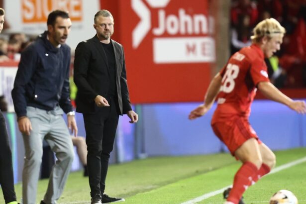 jimmy thelin a comentat faza penalty ului din fcsb aberdeen decizie severa 68b13f77f3b25