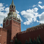 kremlinul sustine ca rusia ramane interesata de negocieri dar anunta ca nu va renunta la atacurile asupra ucrainei 68b04a75a2004