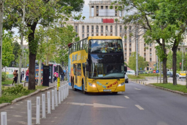 linia turistica bucharest city tour intra in functiune de astazi care este traseul si cat costa un bilet 68abf63741bd3