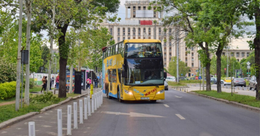 linia turistica bucharest city tour intra in functiune de astazi care este traseul si cat costa un bilet 68abf63741bd3