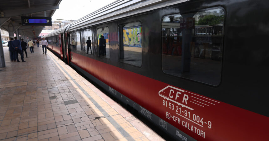 mai putin zgomot de tren in doua zone din bucuresti cfr monteaza panouri antifonice intr un proiect de aproape 11 milioane de lei 6894ac995031b
