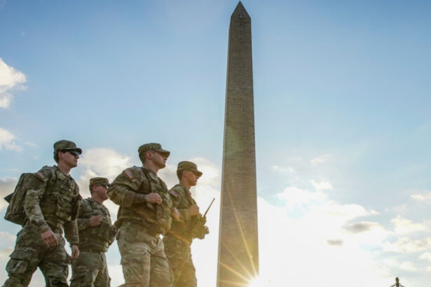militarii din garda nationala mobilizati la washington vor purta in curand arme anunta pentagonul 68a8cd873d365