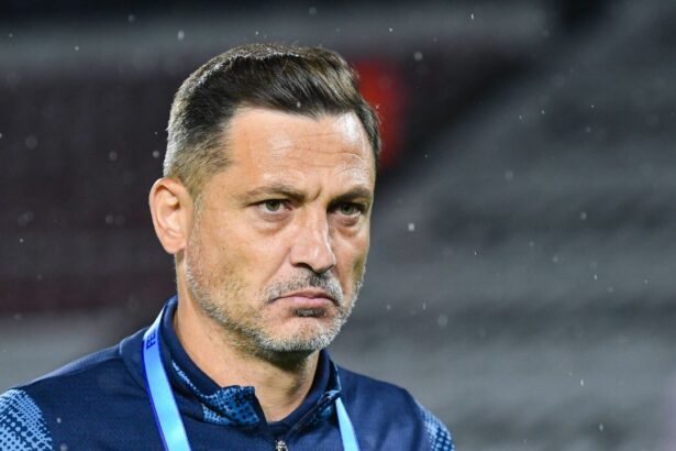 mirel radoi fara omul cheie in meciul decisiv cu basaksehir veste teribila primita de starul craiovei 68adc9a869307