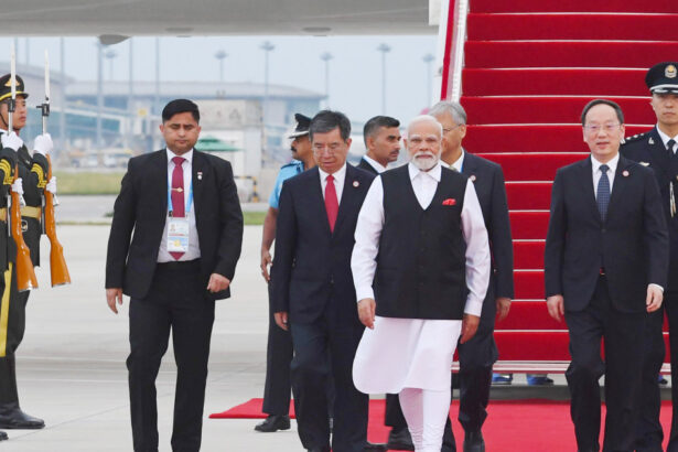 narendra modi premierul indiei a ajuns in china pentru un summit regional o premiera in ultimii 7 ani 68b309503065b
