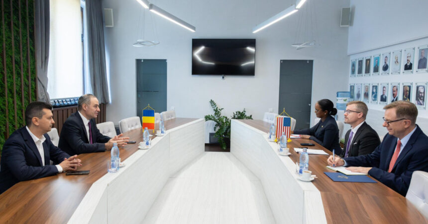 nazare intalnire cu insarcinatul cu afaceri al sua trebuie sa ne schimbam fundamental atitudinea in atragerea de investitii straine 68a5e0b3d2979