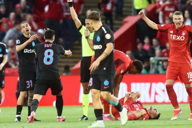 news alert surprinzator uefa a decis ce suspendare primeste juri cisotti dupa ce a luat rosu in prima mansa cu aberdeen 68aefb82d3263