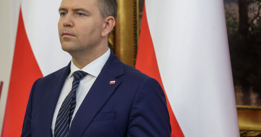 noul presedinte al poloniei controversatul karol nawrocki depune juramantul miercuri risc de blocaj politic in urmatorii ani 6892ea4998563