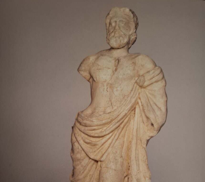 o descoperire de tezaur la constanta protectorul medicinei 68b23106018fe