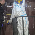 o femeie de 44 ani injunghiata mortal de sotul ei in craiova in fata fetitei lor barbatul a murit apoi dupa ce a sarit de la etaj 68a7285e6ef77