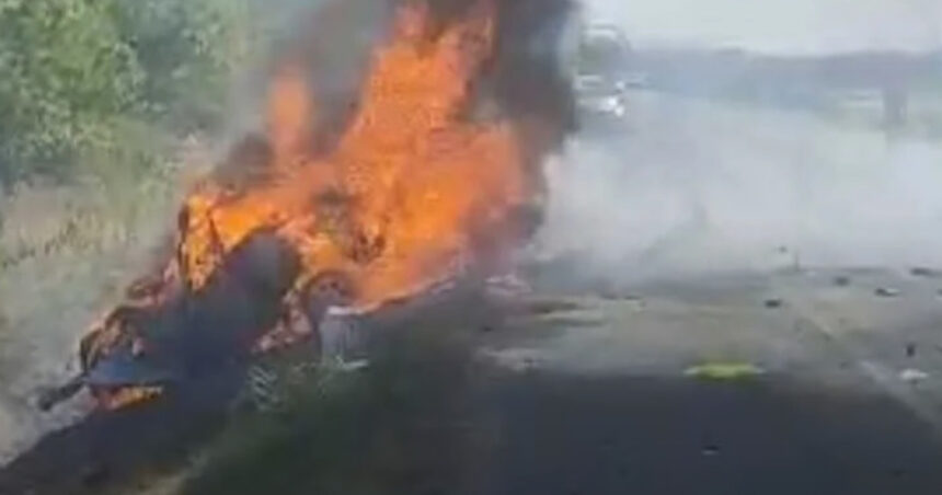 o soferita a murit carbonizata dupa ce a intrat cu masina intr un tir in judetul timis 689ca2bcdc8ca