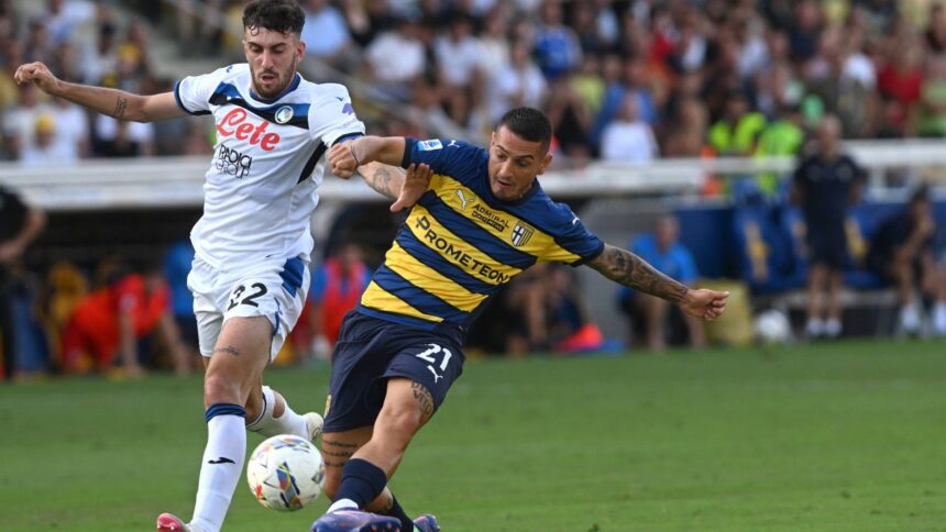 oficial atacantul de la parma cu doua prezente pe banca la cfr cluj si cu 345 de meciuri in italia a schimbat echipa 689c23fa087d7