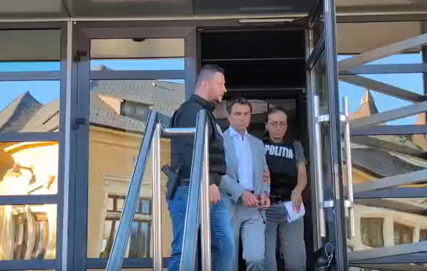 oficial de la prefectura mandatul primarului municipiului mangalia radu cristian suspendat de drept ca urmare a arestului preventiv paul foleanu preia atributiile 68b065c631594