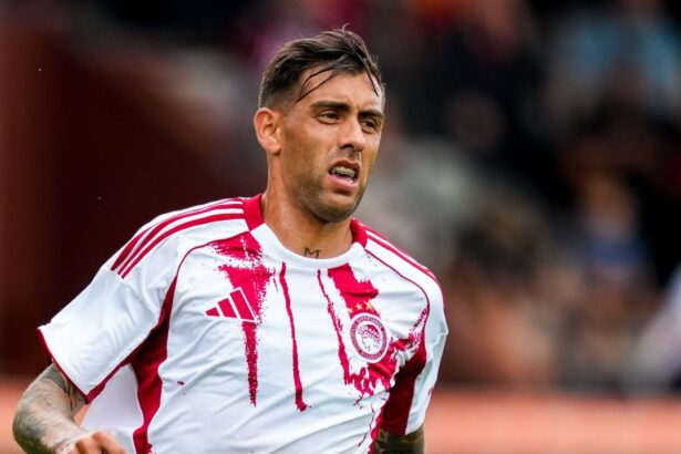 oficial jefte betancor a plecat de la olympiacos fara meci oficial cu cine a semnat golgheterul greciei 68960ea6007d0