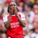 portret eberechi eze baiatul care nu a renuntat fotbal jucat in cusca lacrimi refuzuri si visul numit arsenal 68ab035e2200f
