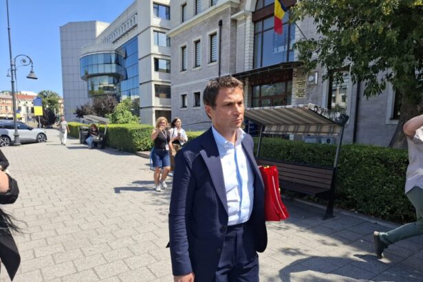 primarul mangaliei cristian radu arestat preventiv pentru 30 de zile 68af1a37e4072