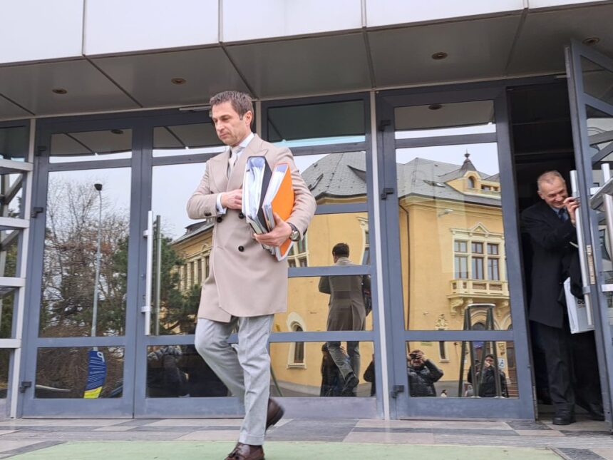 procurorii dna au contestat plasarea lui cristian radu sub control judiciar primarul trebuie sa poarte bratara de monitorizare 68a82e5aee035