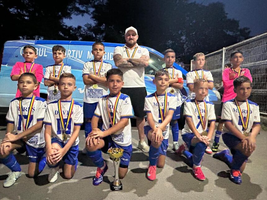 pustii de la cs medgidia au cucerit trofeul la cupa micului fotbalist 689a03f6e4649
