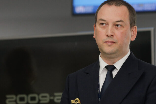 radu miruta anunta ca fiul cosmonautului dumitru prunariu se va ocupa de o companie de aviatie din subordonea ministerului economiei 68a7ecbb13c10