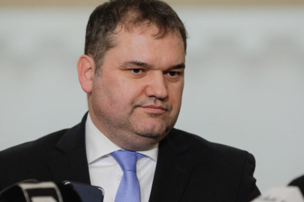 reducerea numarului de posturi din administratia locala cu 20 ministrul dezvoltarii explica modul in care s ar aplica masura 689183132fb34