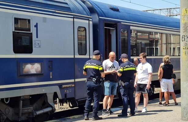 reprezentantii cfr si politistii constanteni actiuni in statiile de cale ferata au aplicat peste 100 de amenzi 689b446501a3c