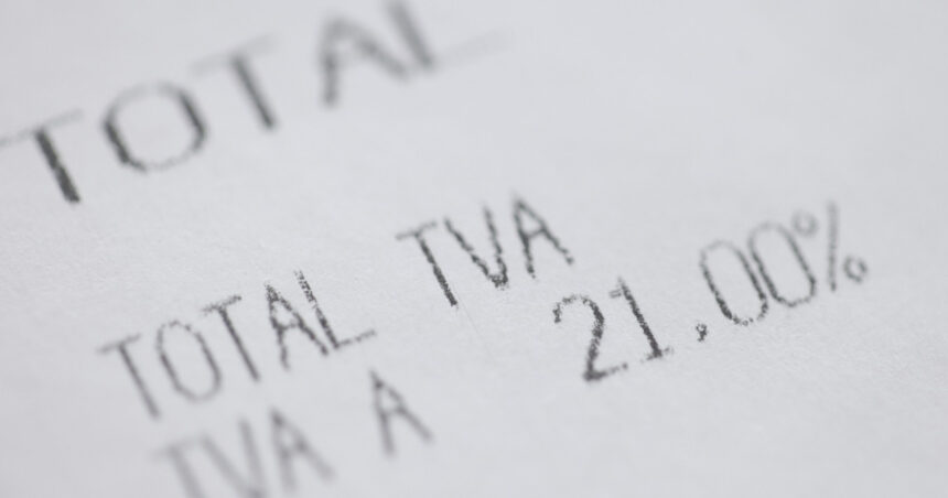 romanii au primit facturi cu tva majorat la 21 din iulie in loc de august pentru mai multe servicii cum se explica situatia 68a874801d487