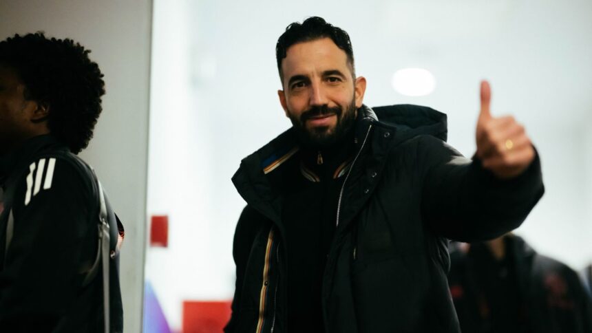 ruben amorim vrea sa fie noul sir alex ferguson 20 de ani vreau sa stau la united premier league se vede pe voyo 688f81b8272f3