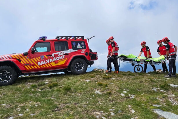 sapte persoane au ajuns la spital dupa ce au fost salvate de munte 68a97a1045858