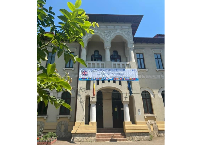 sase firme vor sa se ocupe de contractul de 35 milioane de euro pentru reabilitarea colegiului pedagogic din constanta vezi aici care sunt acestea 68aaae2d75a44