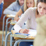 subiecte bac sesiunea de toamna 2025 elevii sustin astazi proba la alegere a profilului si specializarii 689c55646b23f