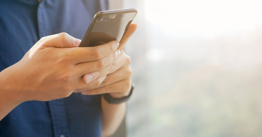 telefoanele vandute in rusia din septembrie vor avea instalata obligatoriu o aplicatie de mesagerie controlata de guvern 68a6f9fdbbf2f